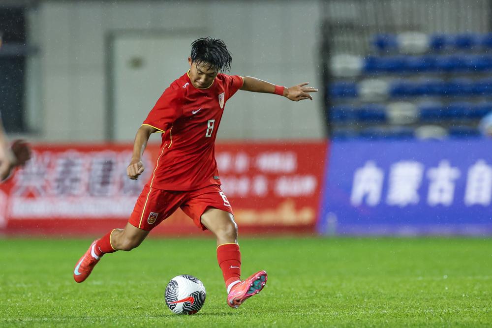 博洛尼亚主帅：拉齐奥少一人踢得也很自信，拿一分很满意了